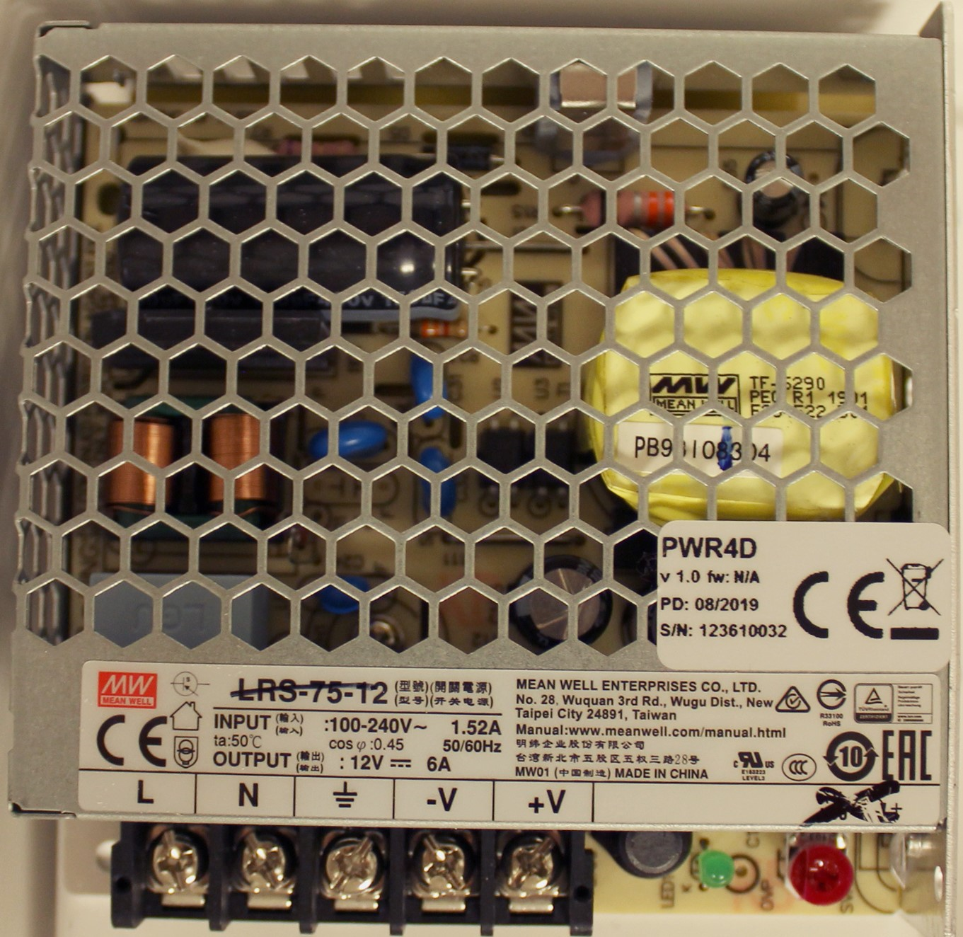 FERMAX 9339 AC-MAX KIT ALIMENTADOR 13.8VDC / 5.4A - Profermax